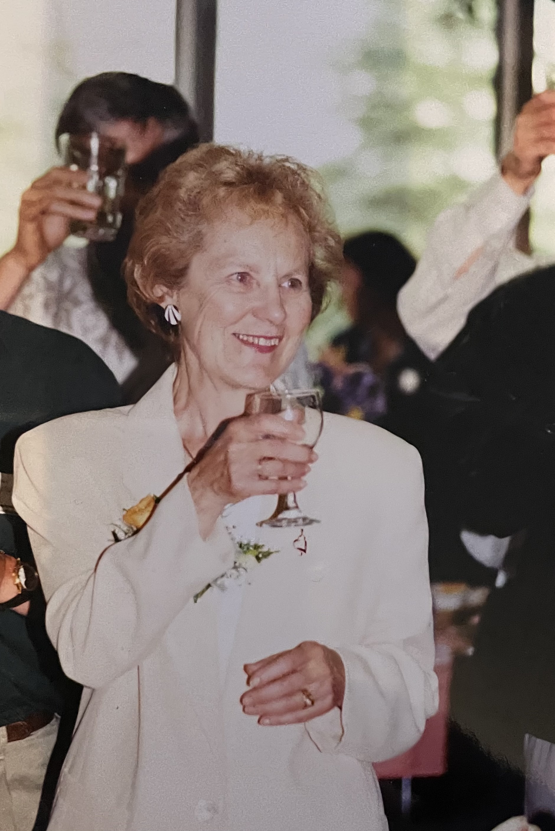 HUNT, Joan Fay